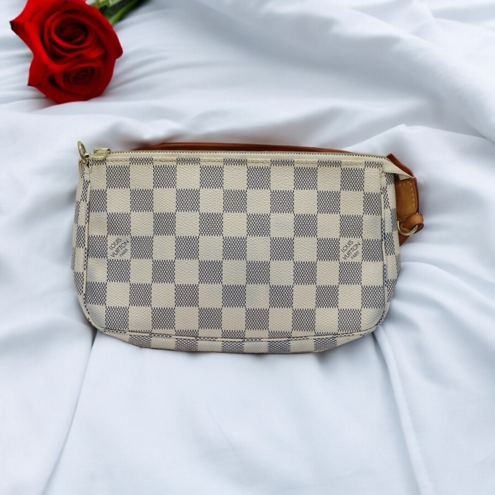 LOUIS‎ VUITTON WHITE DAMIER AZUR POCHETTE ACCESSOIRES
